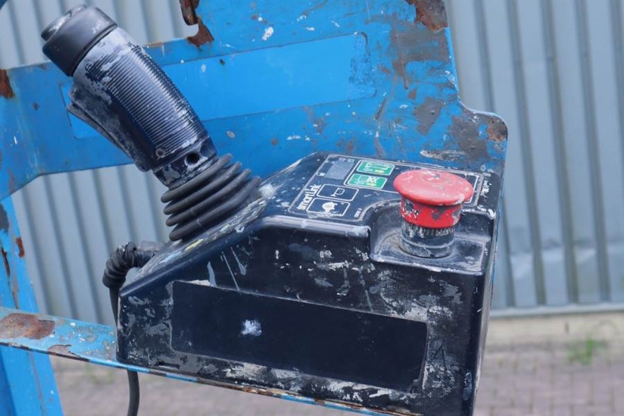 Genie GS4047 Electric, 14m Working Height, 350kg Capacit 2013 GENIE - GS4047 - 90042 GS4047 Electric, 14m Working Height, ...