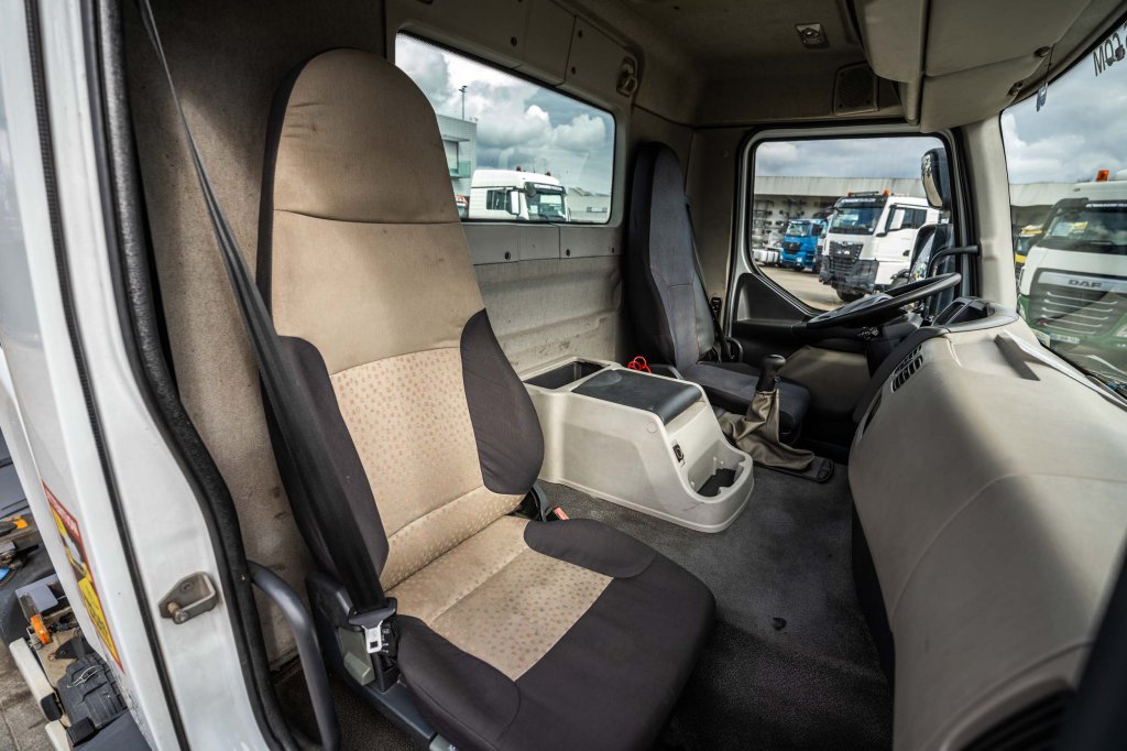 RENAULT PREMIUM 340 DXI // HAYON RETRACT 2013 E63383 Renault PREMIUM 340 DXI // HAYON RETRACT 2013 1 image 15