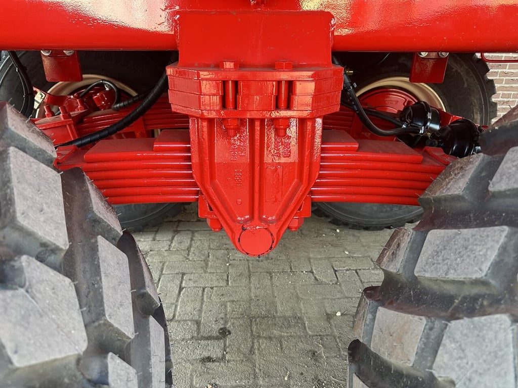 Heavy machinery product image - Image 9 of 15