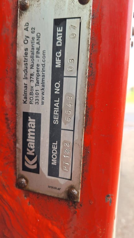 Terminal Tractor Kalmar PT 122 Diesel 2007 2007 PT 122 2007 1 image 8
