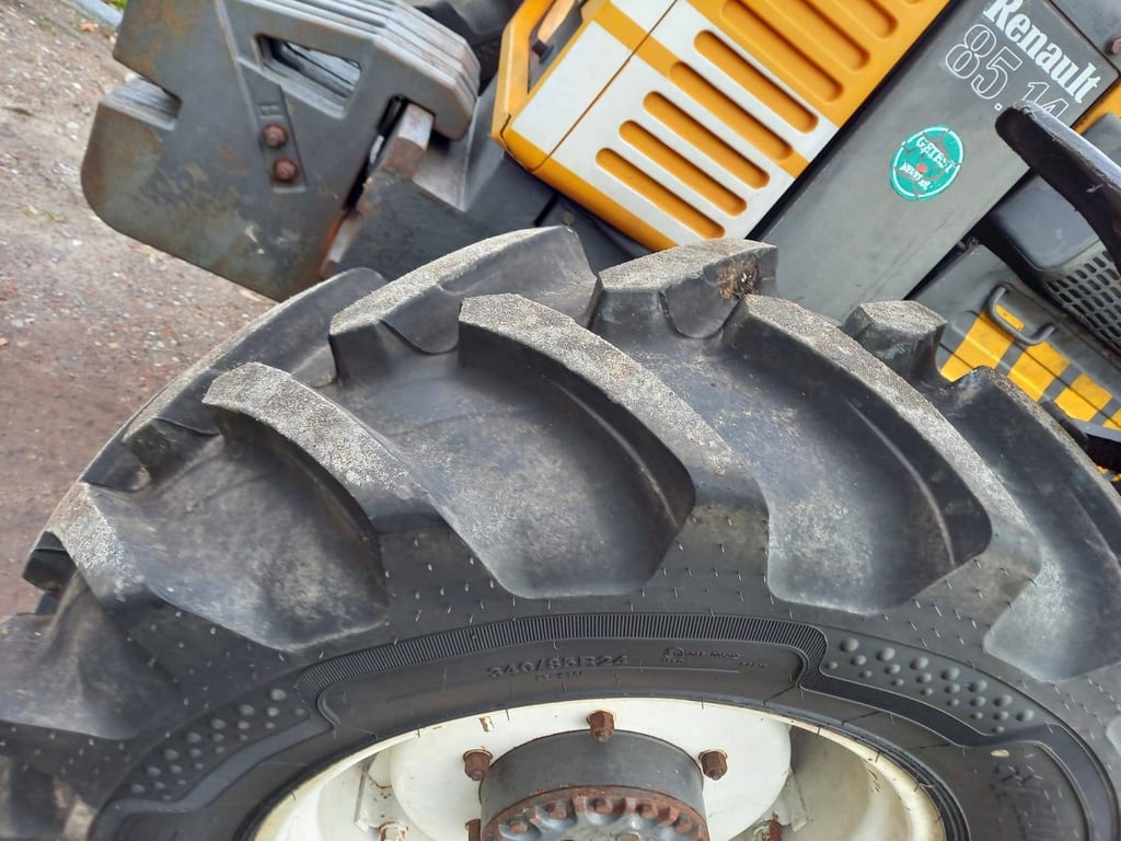 Tractor Renault TX 85.14 Diesel 80hp 1992 1992 Renault TX 85.14 1992 1 Tractor Units image 6