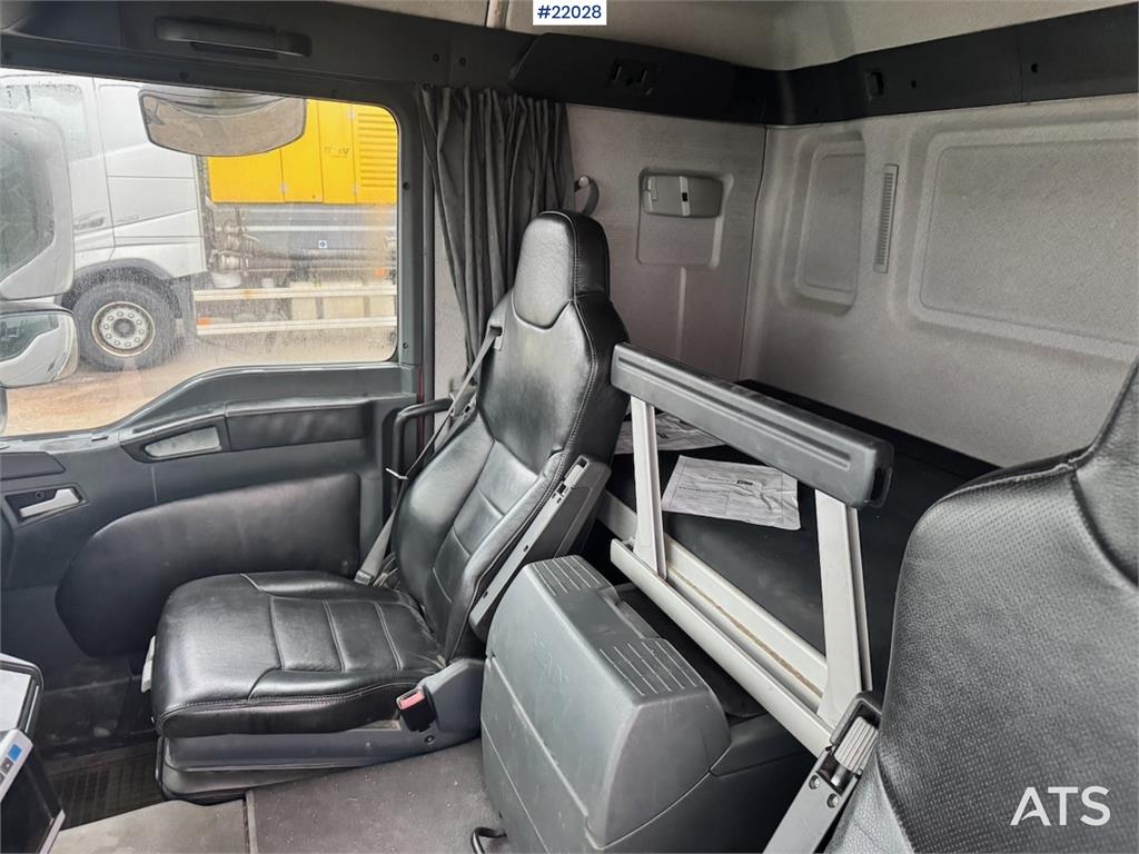 MAN TGL 12.210 4x2 box truck with full side opening 2008 22028 TGL 12.210 4x2 box with full side opening 2008 1 image 12