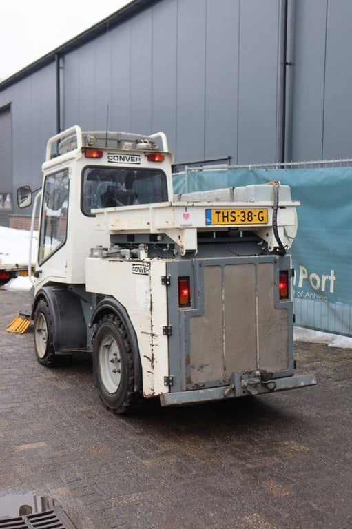Sweeper Conver C4 Diesel 2016 2016 Conver C4 2016 1 image 4