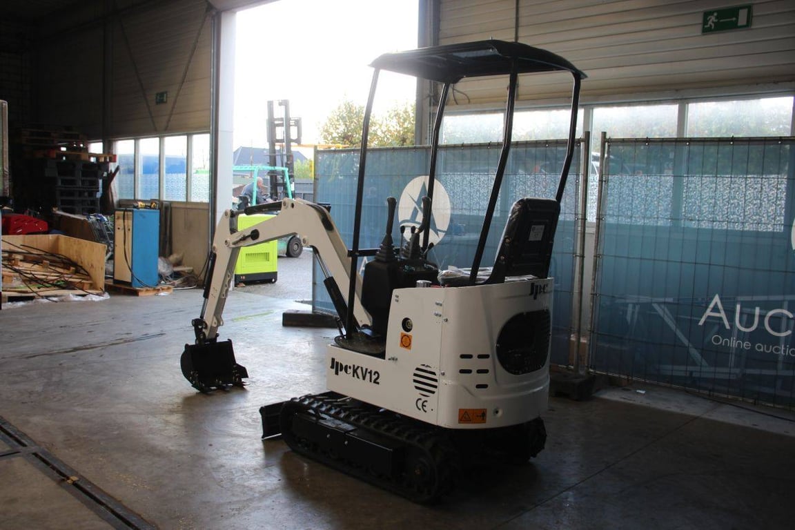 Mini excavator JPC KV12 Diesel 12 hp New JPC KV12 0 image 3