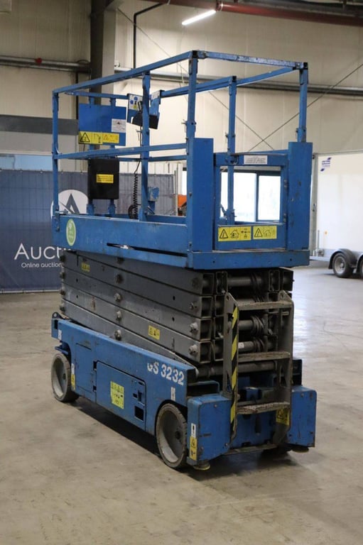 Scissor lift Genie GS-3232 Electric 11.75m 2014 2014 GS-3232 2014 1 Scissor Lifts image 7