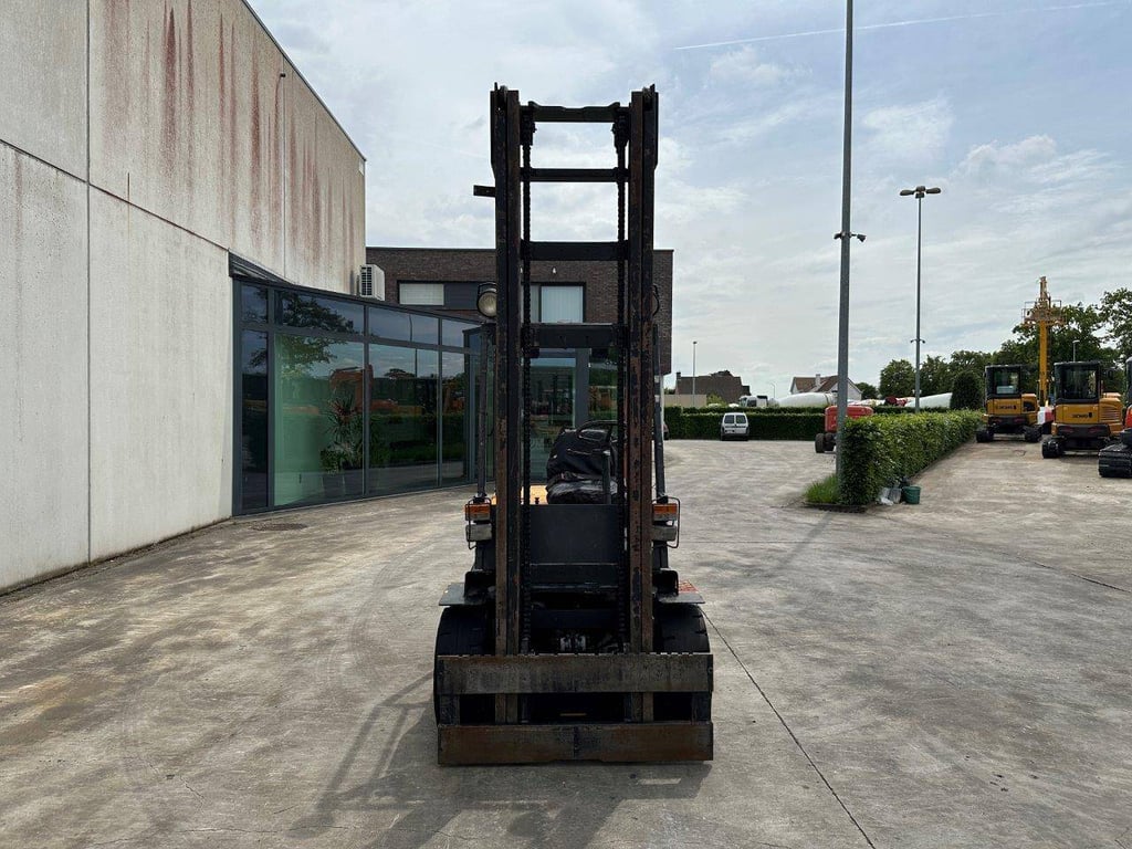 Forklift BOSS MH40D/4B-3 Diesel 4000kg 5m 1991 1991 MH40D/4B-3 1991 1 Forklift image 2