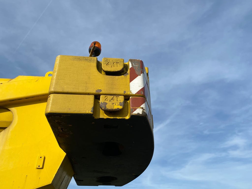 Liebherr LTM1055/1 2004 70001359 LTM1055/1 2004 1 image 9
