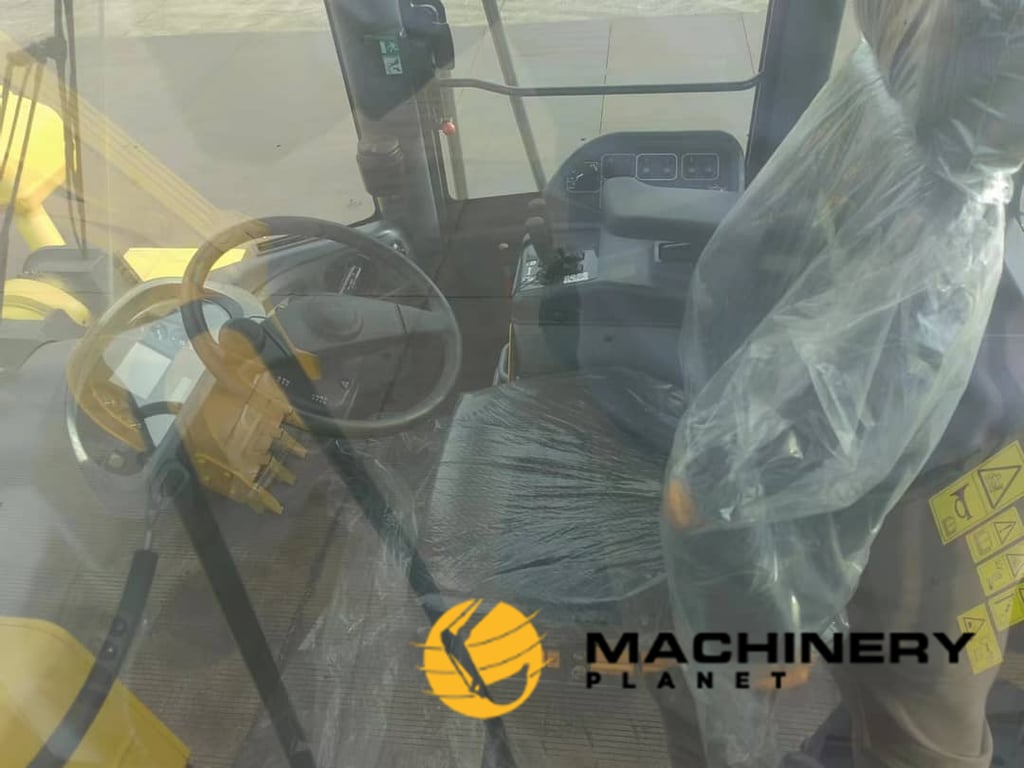 Heavy machinery product image - Image 8 of 9