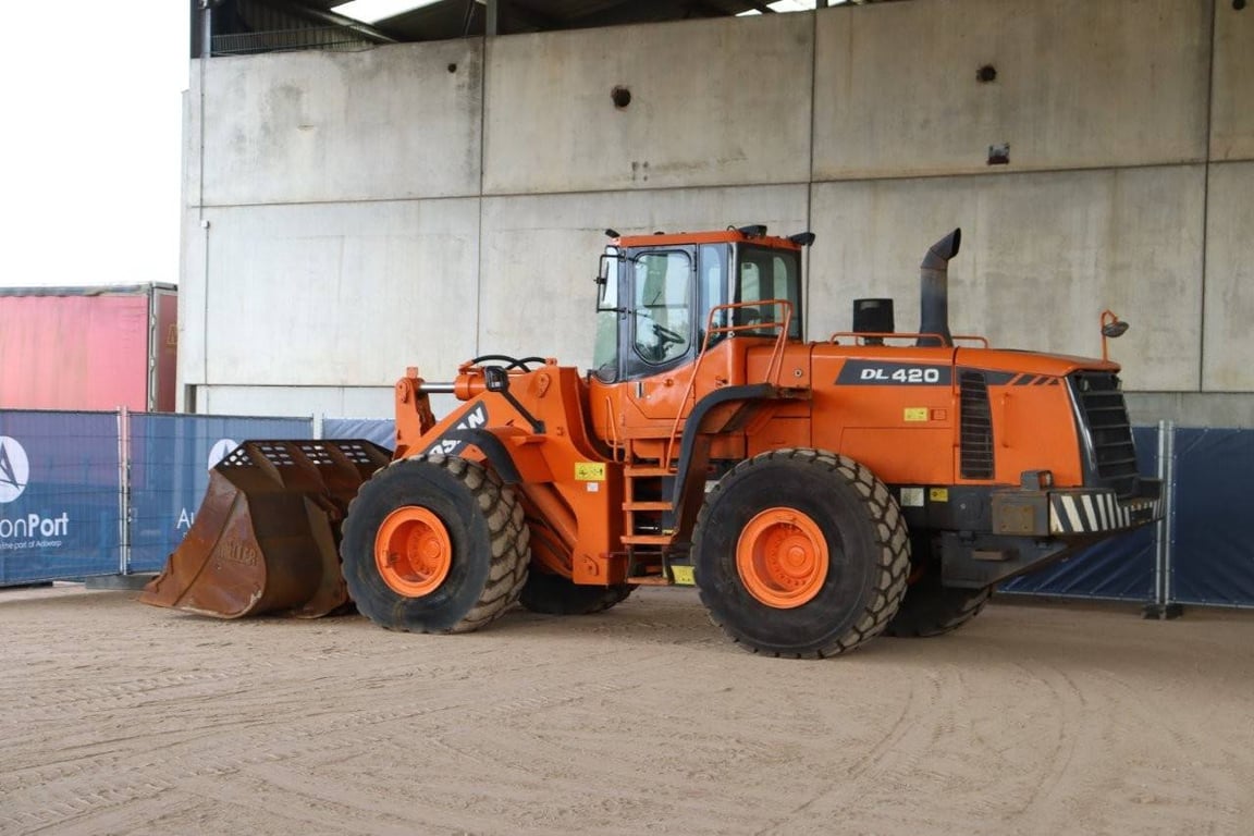 Wheel loader Doosan DL420 Diesel 2011 2011 DL420 2011 1 image 3