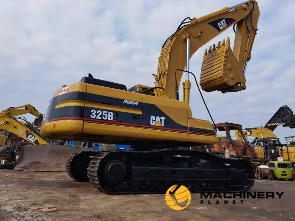 325BL Caterpillar Used Crawler Excavator 25tons LOW PRICE 325BL 2017 1 Crawler Excavators image 2