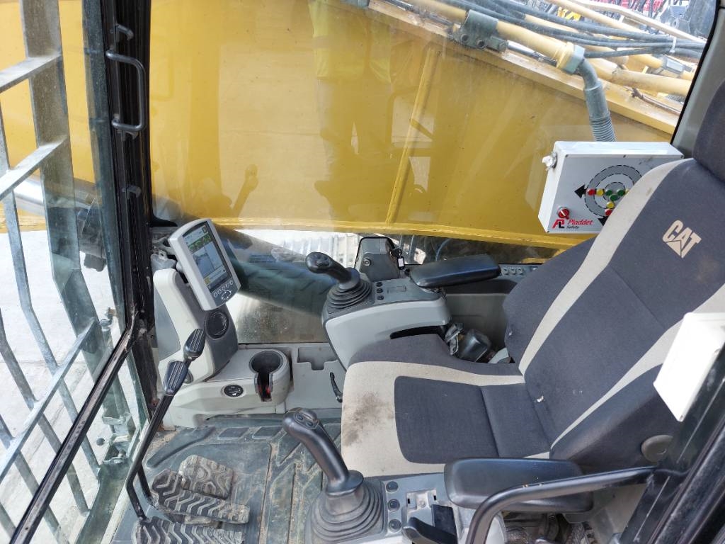 CAT 352 FL XE MHD (17m demoliton) 2016 ATR-2011 352 FL XE MHD (17m demoliton) 2016 1 Crawler Excavators image 8