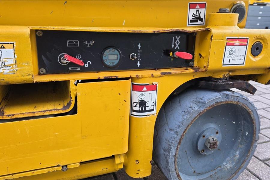 Haulotte Compact 8 As-Is, Electric, 8.2m Working Height, 35 2011 HAULOTTE - Compact 8 - 61868 Compact 8 As-Is, Electric, 8...