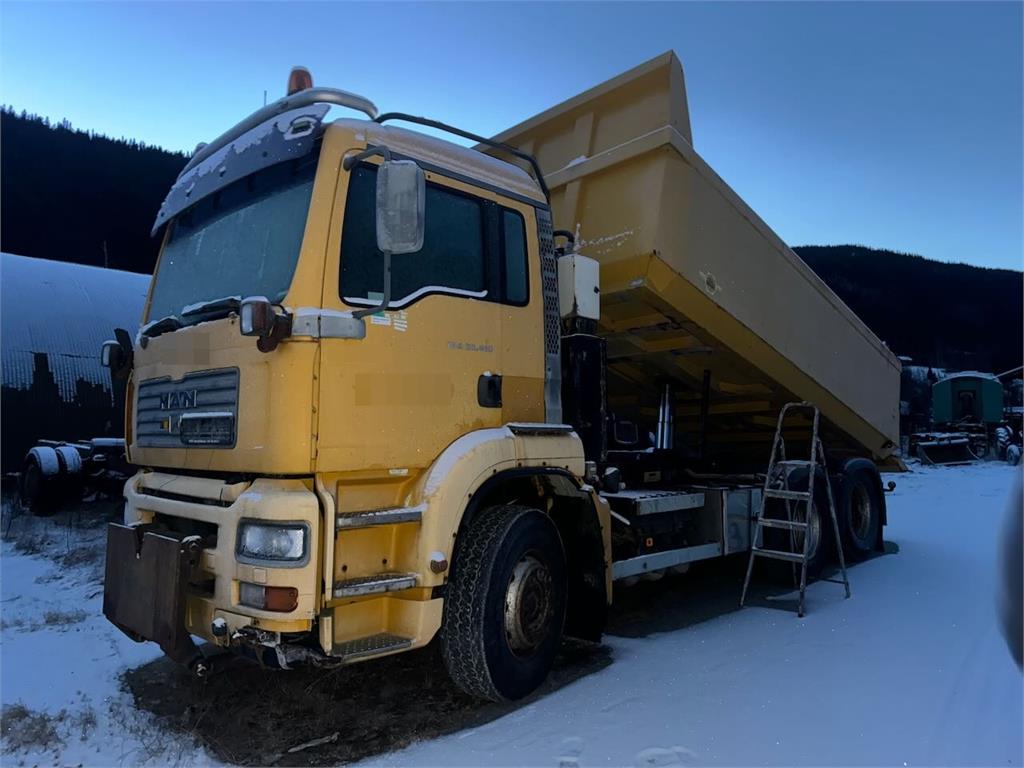 MAN TGA 28.410 6x2 Snowplow-Equipped Tipper Truck – Re 2005 21934 TGA 28.410 6x2 Snowplow-Equipped Tipper – Re 2005 1 Tipp...