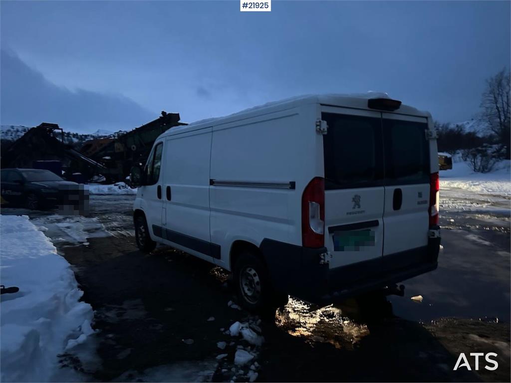 Peugeot Boxer 2017 21925 Peugeot 2017 1 Closed vans image 21