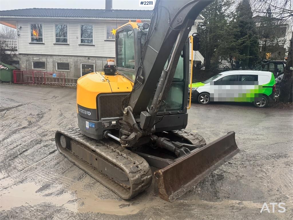 Volvo ECR58D with rototilt and 2 buckets. 3,100 hours. 2017 22111 ECR58D with rototilt and 2 buckets. 3,100 hours. 2017 1 ...
