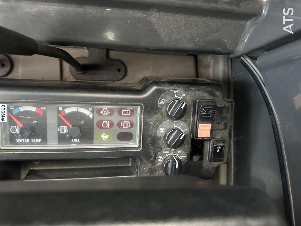 CASE CX50B excavator w/rototilt, hammer, grapple and 3 2014 19563 CX50B excavator w/rototilt, hammer, grapple and 3 2014 1...