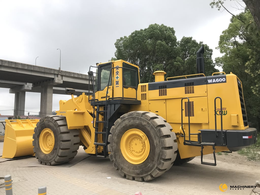 Komatsu WA600-3 good quality Original for sale WA600-3 2018 1 Wheel Loaders image 10