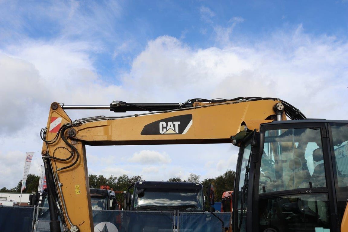 Wheel excavator Caterpillar M318F Diesel 2015 2015 M318F 2015 1 Wheel Loaders image 11