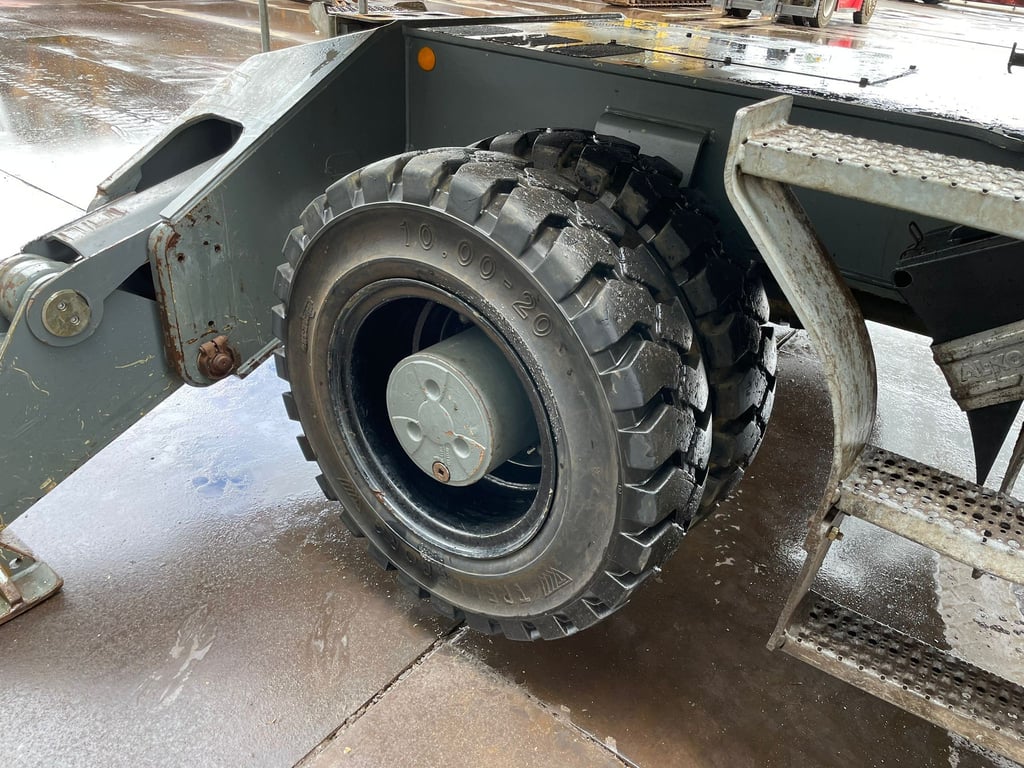 Liebherr LH30 M - Material Handler 2018 00032756 LH30 M - Material Handler 2018 1 image 15