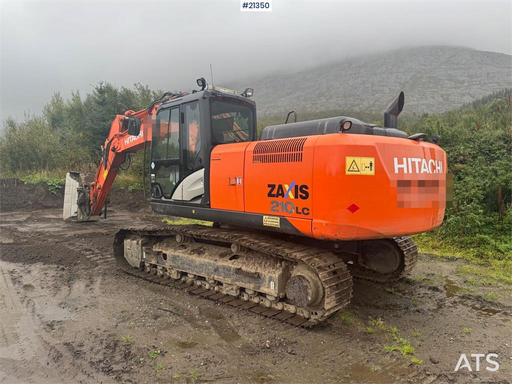 Hitachi ZX210LC w/ new certification. Only 2600 hours! 2015 21350 ZX210LC w/ new certification. Only 2600 hours! 2015 1 Cr...