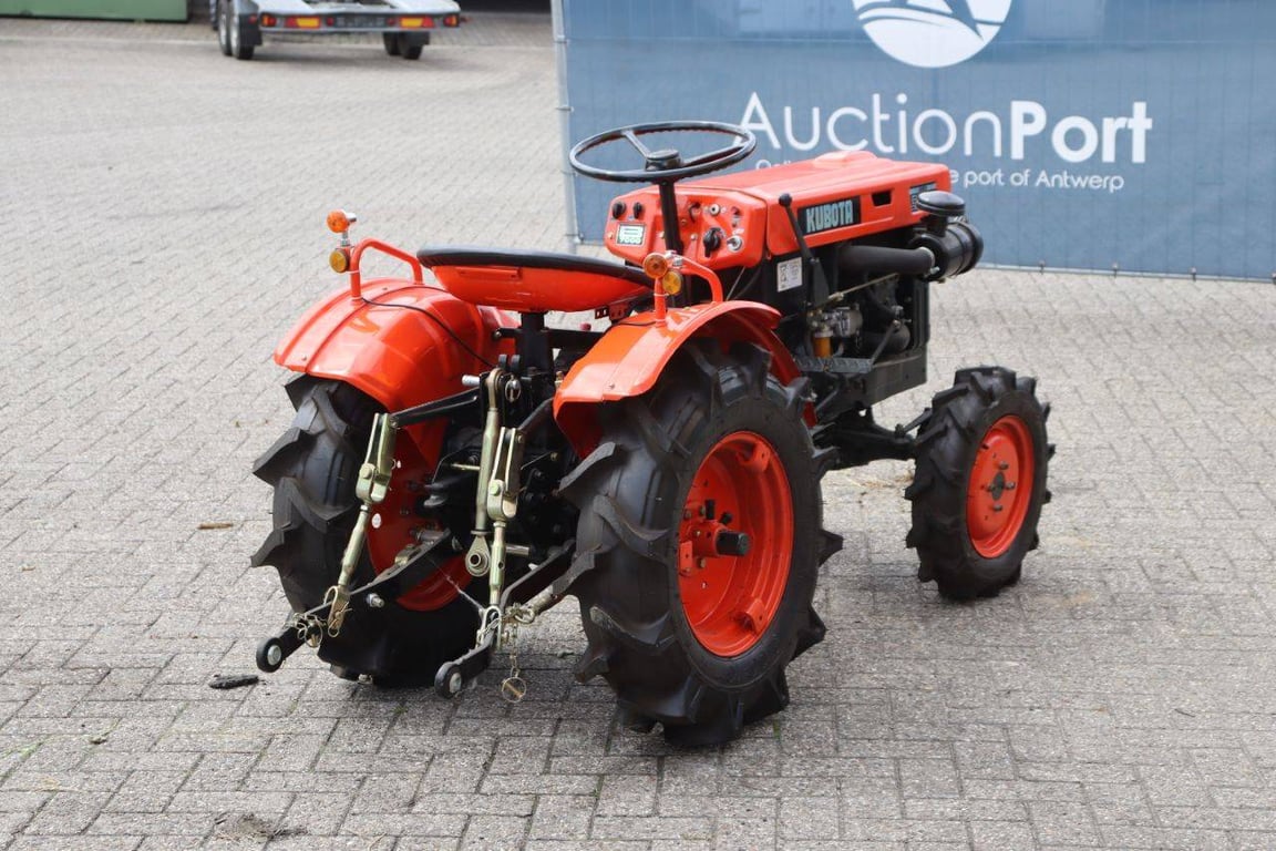 Mini tractor Kubota B7000 Diesel B7000 1 image 6