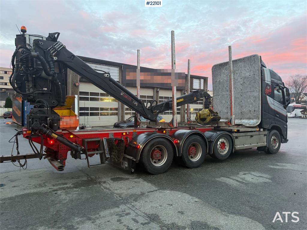 Volvo FH16 8x4 Globetrotter Royal timber truck w/Loglift 2023 22101 FH16 8x4 Globetrotter Royal timber truck w/Loglift 202...
