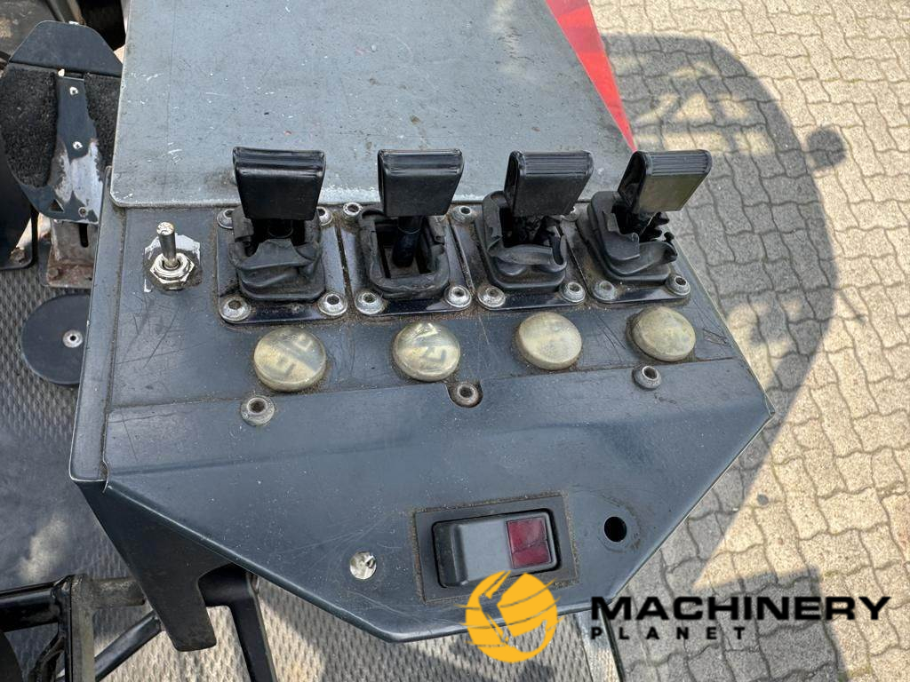 Kalmar ECF80-1100 2013 E4992 ECF80-1100 2013 1 Forklift image 8