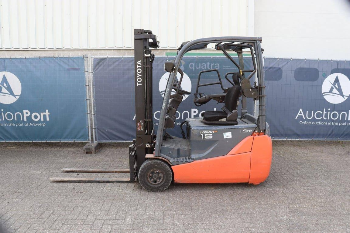 Forklift Toyota 8FBET16 Electric 1600kg 2012 2012 8FBET16 2012 1 Forklift image 2