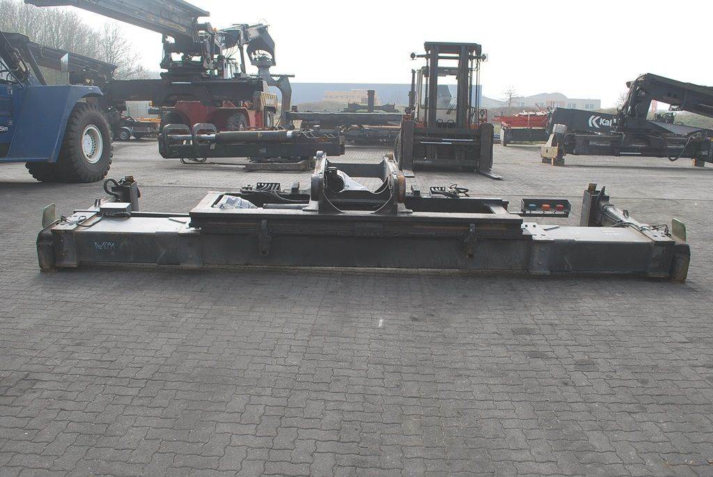 Kalmar 20-40 feet Sidespreader 2004 DIV1091 20-40 feet Sidespreader 2004 1 image 7