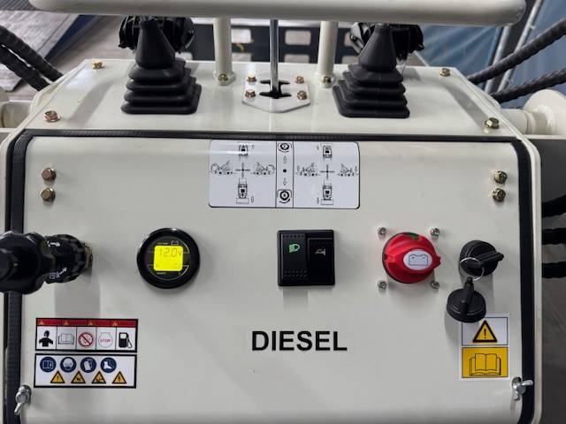 Skidsteer Nuoman T330XL Diesel 2025 New 2024 Nuoman T330XL 2024 0 image 8