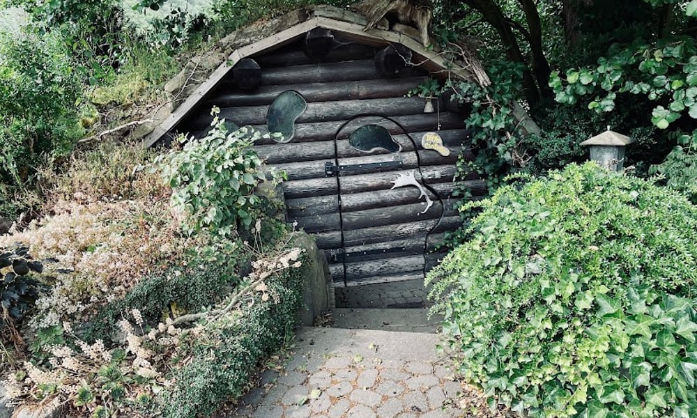 The Hobbit House