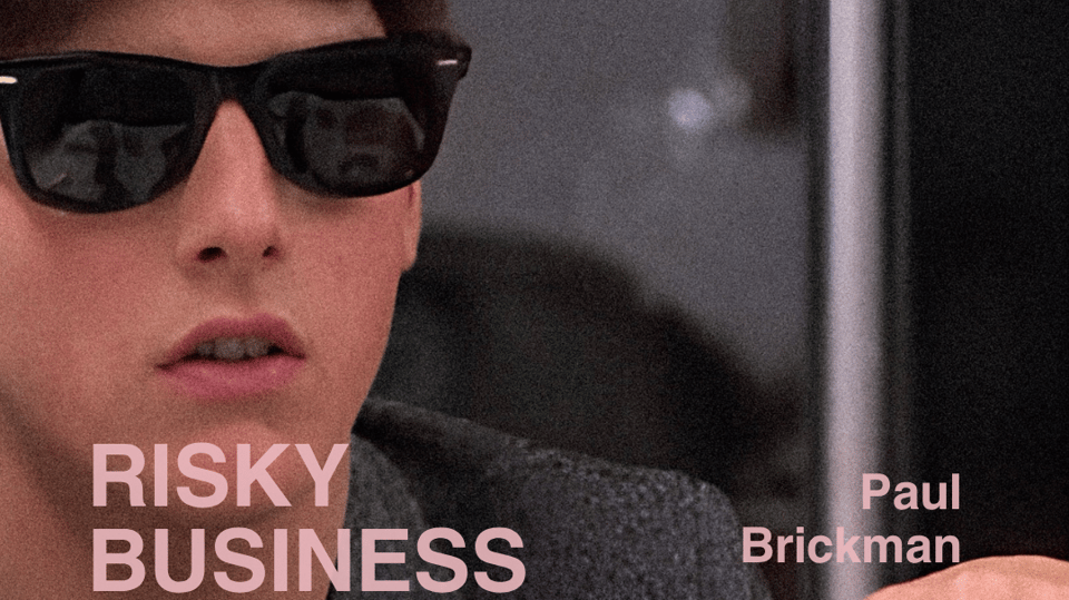 Plakat događaja: Projekcija „RISKY BUSINESS“ sa predavanjem i diskusijom (u originalu sa ruskim titlovima)