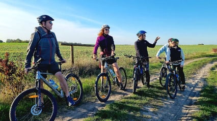 Radtour durch den Fruška Gora mit Transfer aus Belgrad