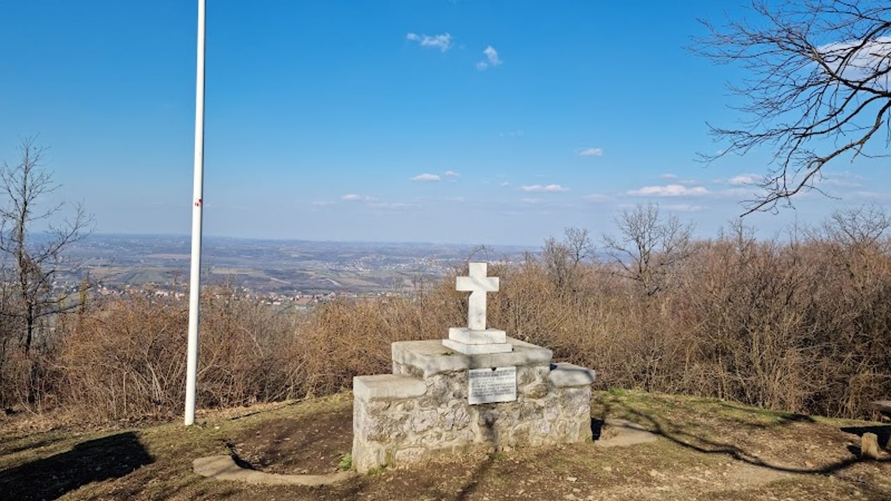 Kosmaj, Nemenikuće