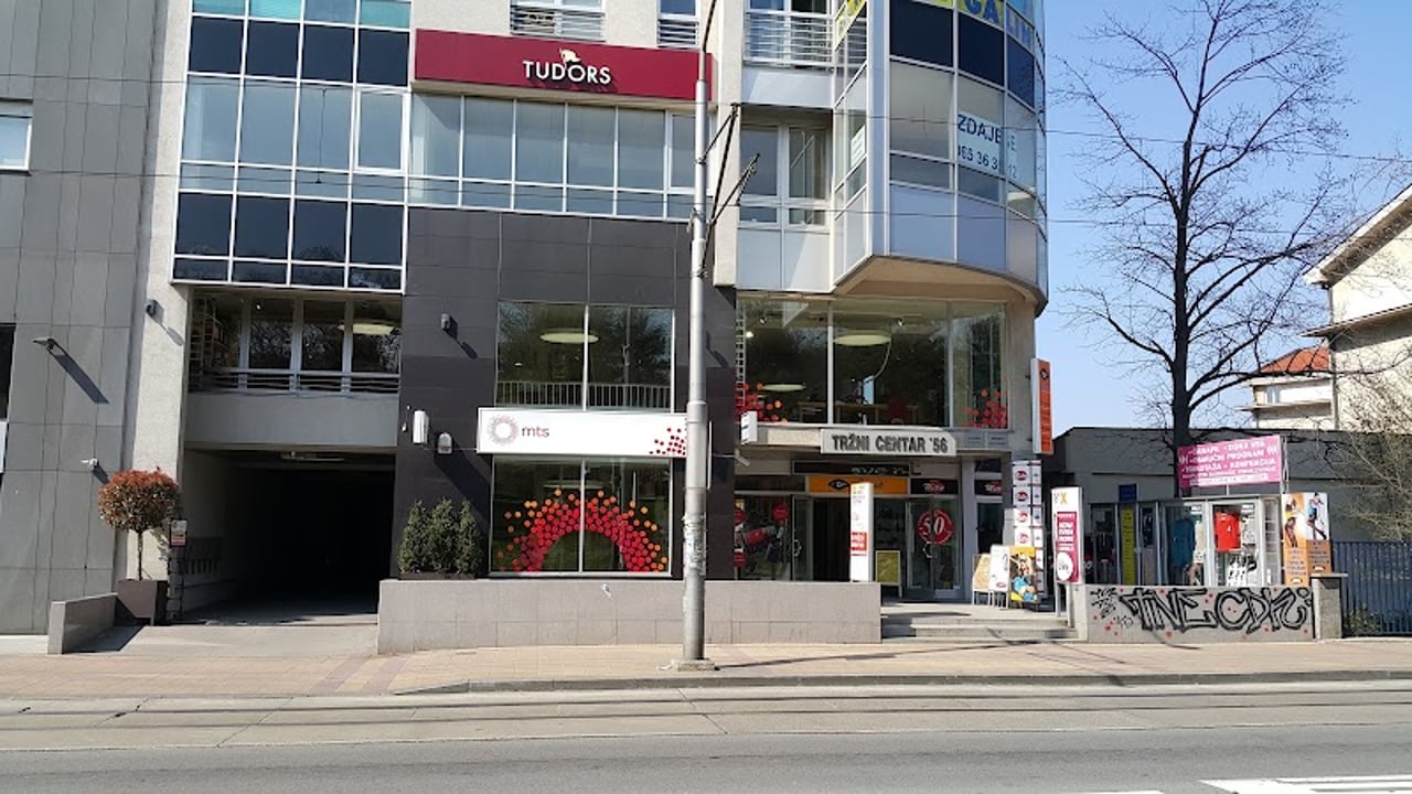 Shopping Mall 56