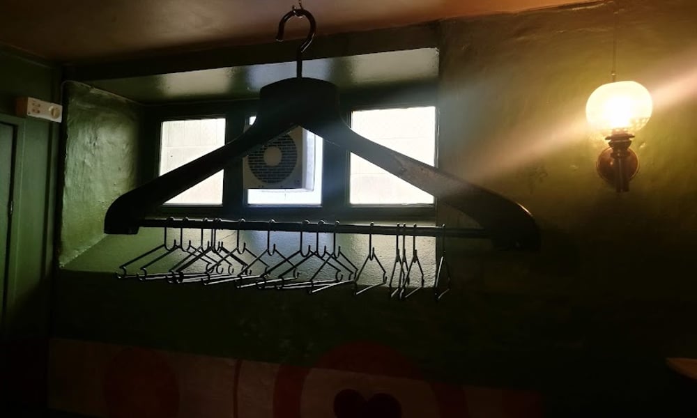 Pub 53