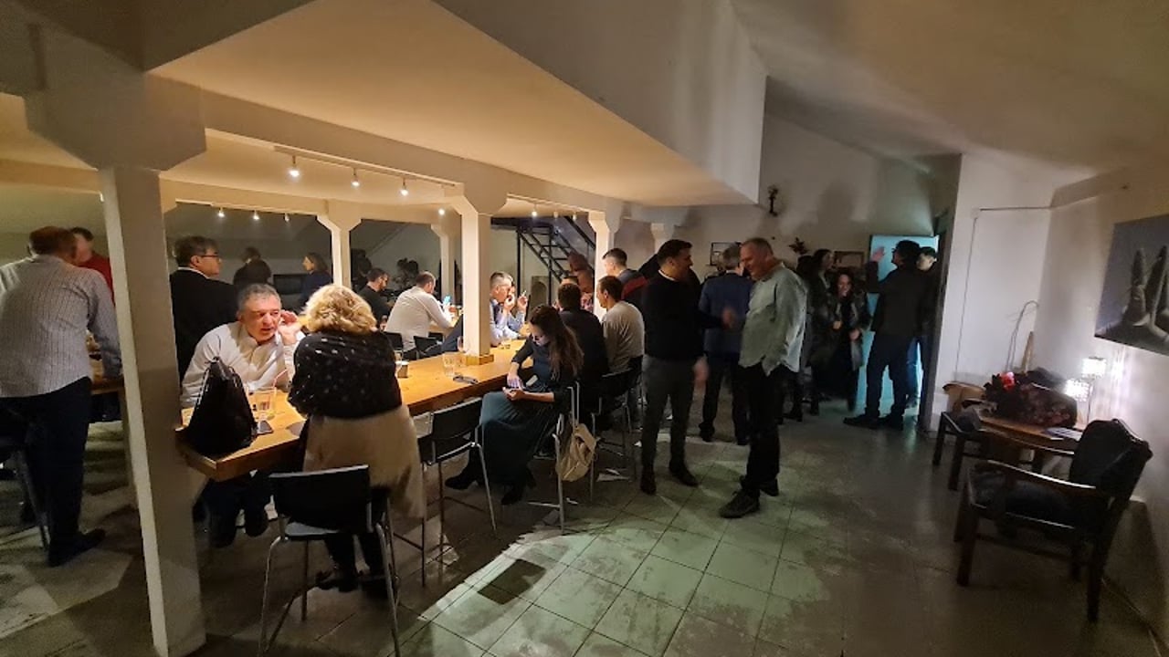 Kompot - Centar za delikatesna istraživanja