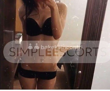 3317858426 Lilly, italiana vogliosa
