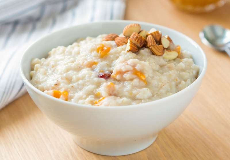 Apricot Almond Oatmeal