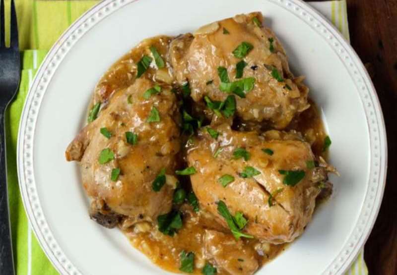 Slow Cooked Garlic Chicken