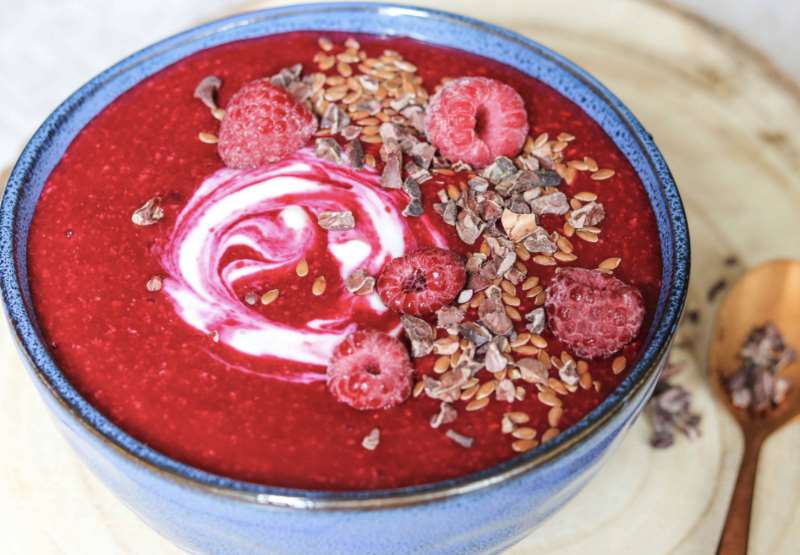 Raspberry, Flaxseed Smoothie Bowl