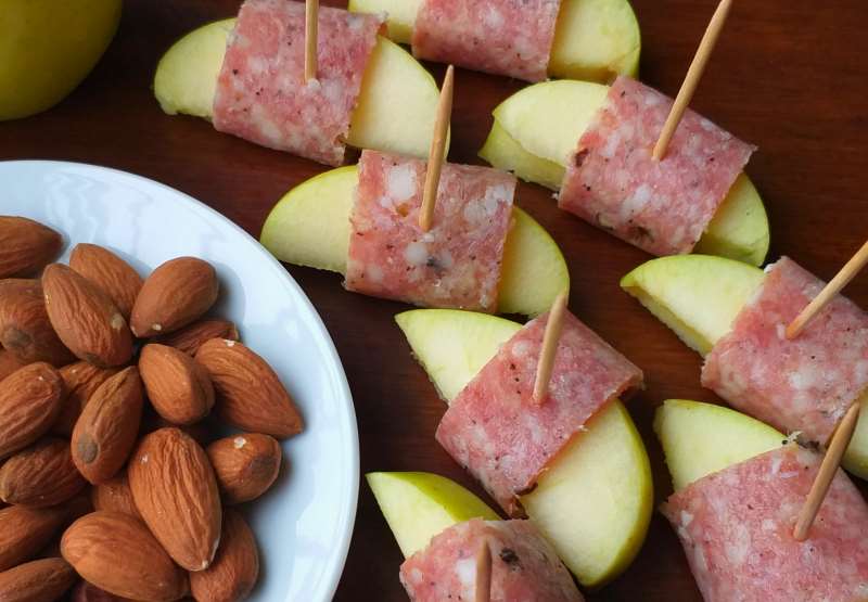 Apple Salami Bites Lunch Box
