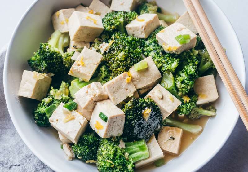 Garlic Ginger Tofu and Broccoli