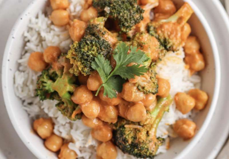 Chickpea and Broccoli Curry