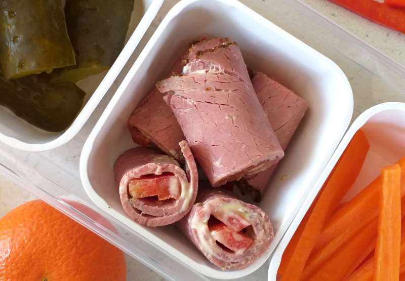 Roast Beef Roll-Ups Lunch Box