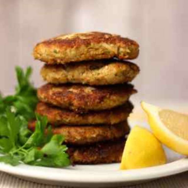 Maryland Crab Cakes with Steamed Broccoli