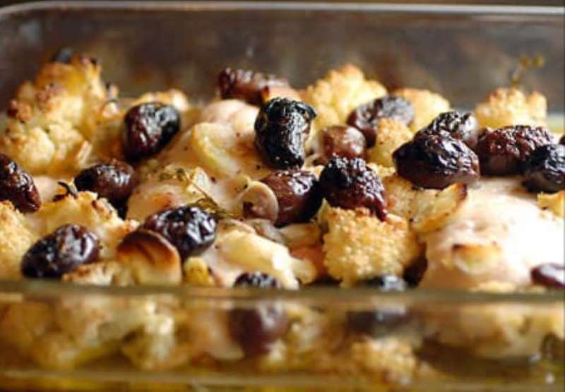 Chicken with Cauliflower and Olives