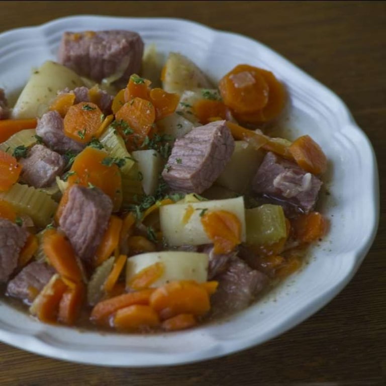Slow Cooker Irish Corned Beef Stew