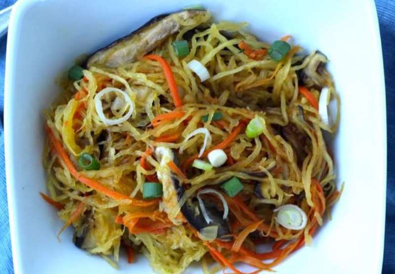 Stir-Fried Shitake and Spaghetti Squash Noodles
