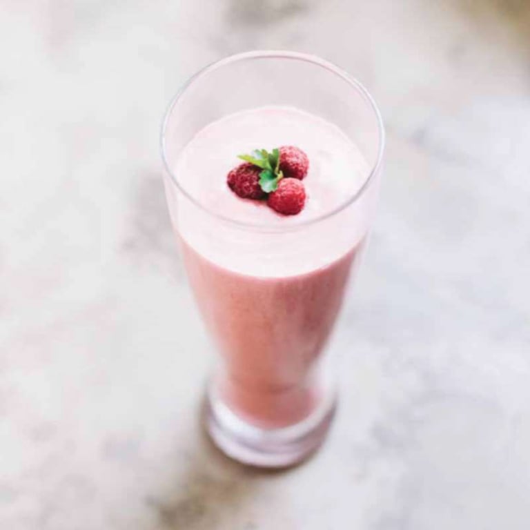 Raspberry Cream+ Smoothie